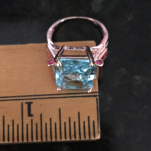 10.4Ct. Aquamarine Ring Rated ⭐️⭐️⭐️⭐️⭐️ - Picture 5 of 8